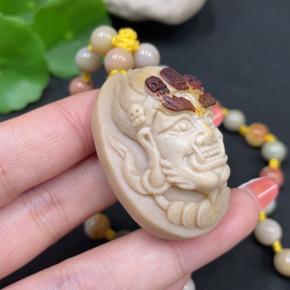 H35084882 Alashan Agate Pendant - Mahakala, contains other mineral components, total weight (including chain) approx. 73.7g