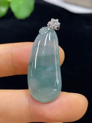F34025467 Jadeite Blessing Melon Pendant 18k Non-Diamond Total Weight Approx. 5.62g