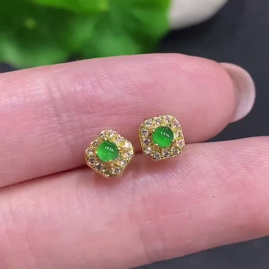 F34035606 Jadeite Cabochon Stud Earrings Non-Gold Setting Total Weight Approx. 0.7g