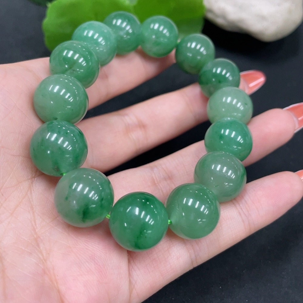 H34026766 African Emerald (Dulong Jade)