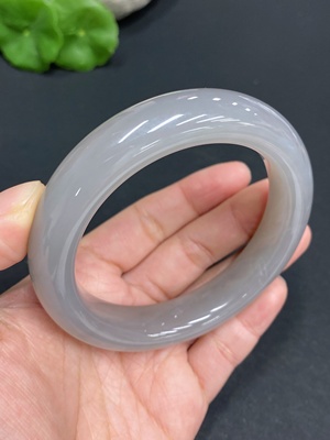 H25873886 Hetian Jade Round Bracelet Size 58.7 Total Weight Approx. 77.7g