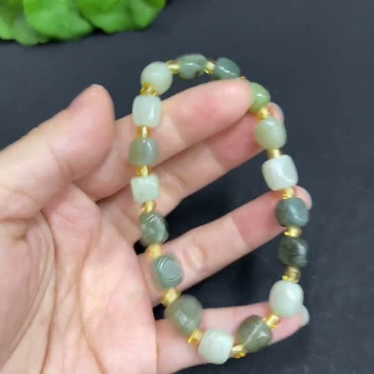 H32795164 Hetian Jade Bracelet