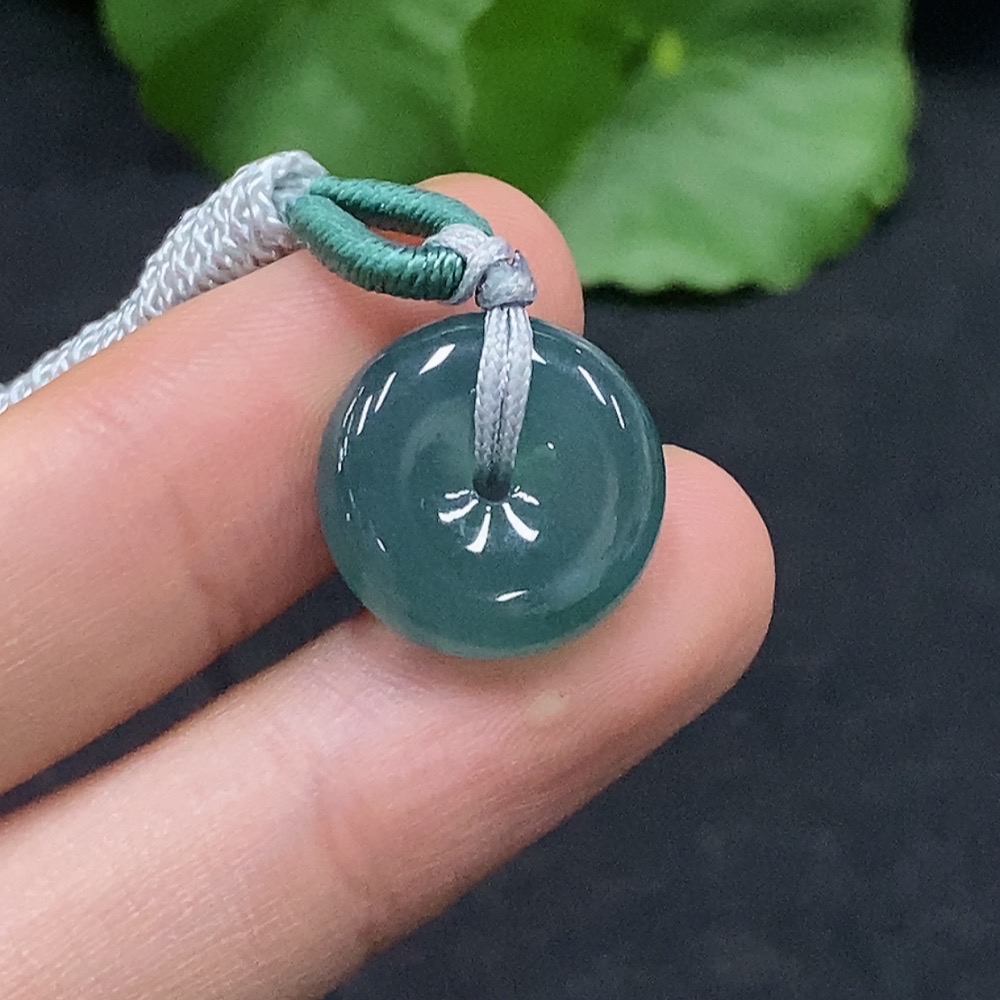 F30514724 JadeitePeace Button Pendant