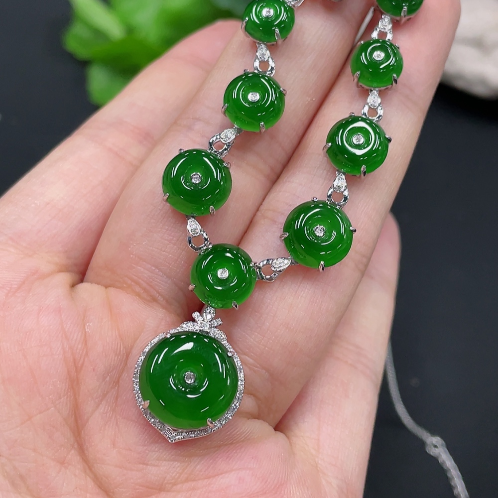 F24788713 Jadeite Inlaid Piece, Chain Body 18k, Total Weight Approx. 11.04g