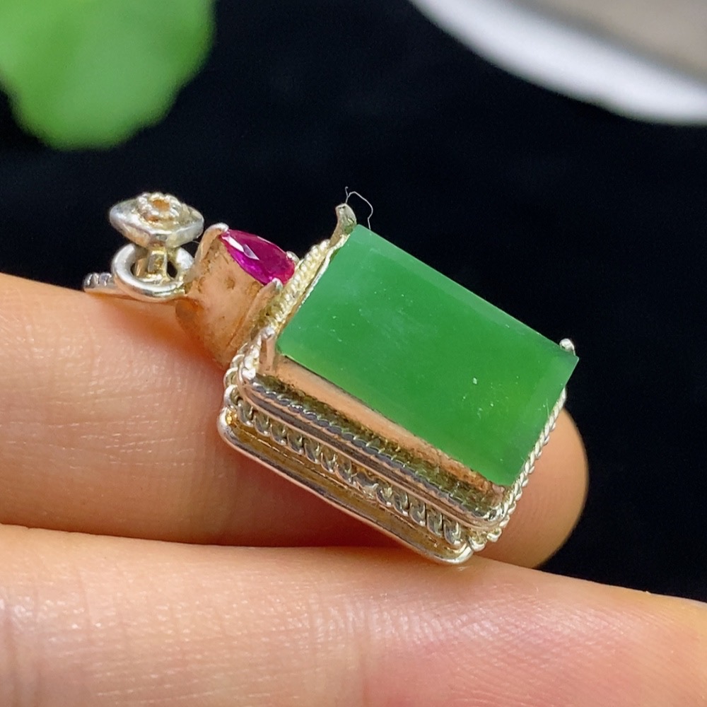 F35135969 Jadeite Plain Pendant Mounted Piece Non-Gold Total Weight Approx. 5.83g