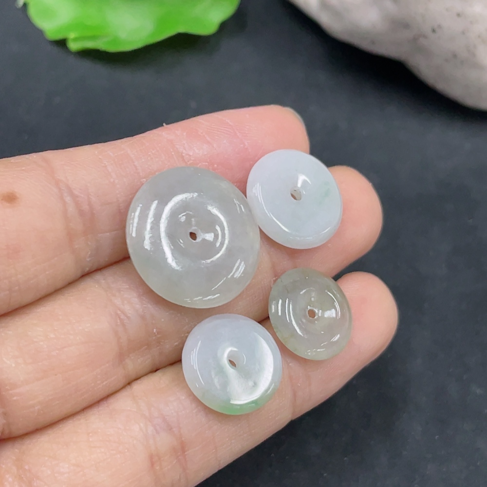 F30499819 Jadeite Pendant Sell as a Lot