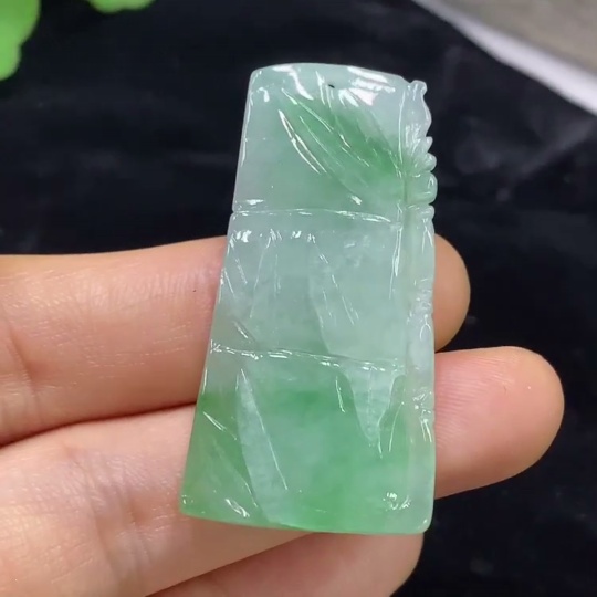 F31639940 Jadeite Bamboo Pendant Total Weight Approximately 10.52g