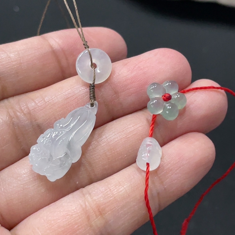 F35081192 Jadeite Pendant Bracelet Sell as a Lot