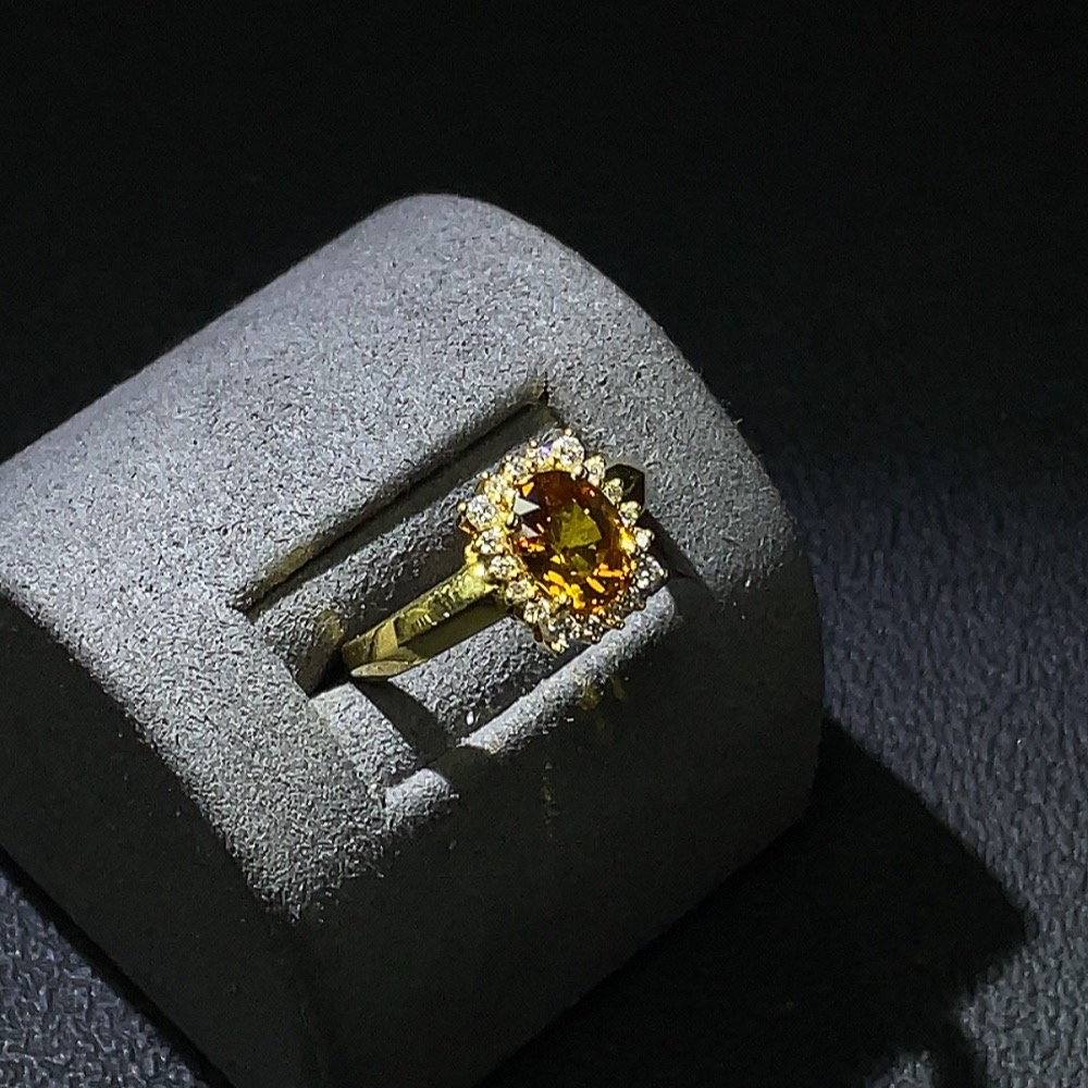 C24712154 Sapphire Inlaid Ring  18k Gold  Size 15  Total Weight Approx. 5.34g  Color Origin Undetermined