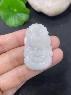 F46567803 翡翠挂件生肖鸡 货品总约重8.33g