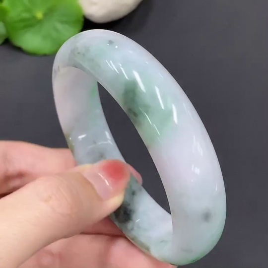 F16754350 Jadeite Regular Bangle Size 55