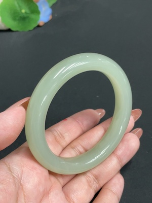 H34973193 Hetian Jade Round Bracelet Size 57.2 Total Weight Approx.56.1g