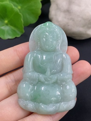 F42055654 翡翠观音挂件 货品总重约22.7g