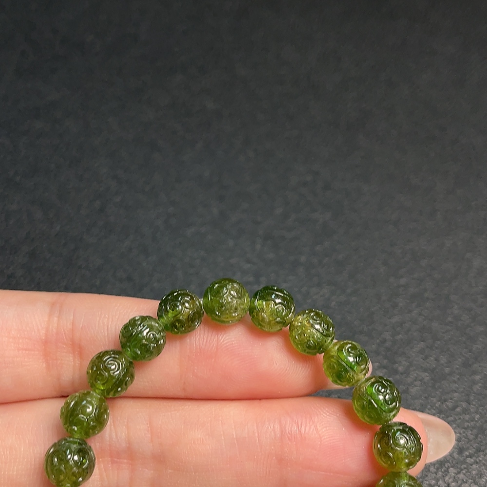 C33920717 Tourmaline Bracelet with Visible Organic Inclusions, Approx. 11.81g Total Weight, 7.2mm Beads