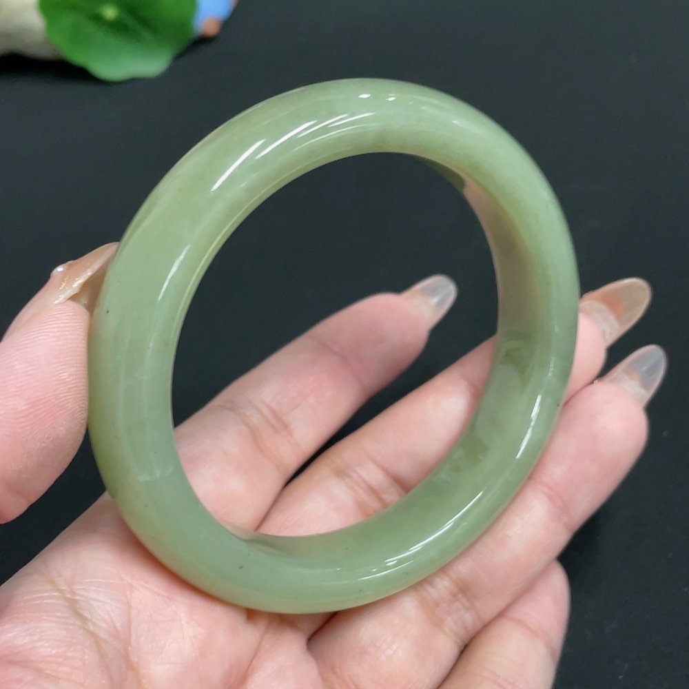 H32767592 Hetian Jade Round Bracelet Size 58.1 Total Weight Approx. 62.9g
