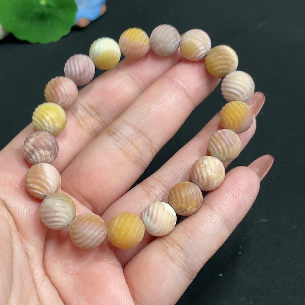 H35101176 Alashan Agate Bracelet, approx. 10.7mm, containing other mineral components, total weight approx. 29.6g