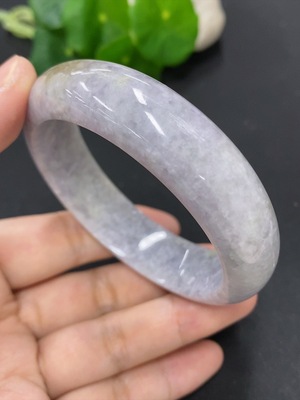 F46594852 翡翠正圈手镯 货品总重约74.43g 57.1圈口