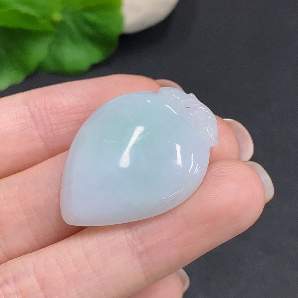 F34060699 Jadeite Peach Pendant Total Weight Approx. 8.2g
