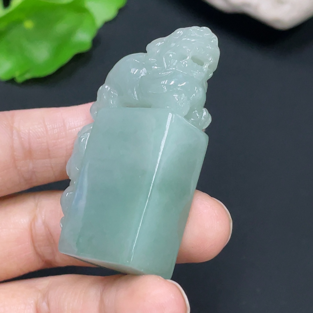 F31690798 JadeitePi Xiu Seal, Total Weight Approx. 34.15g