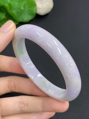F46602574 翡翠正圈手镯 货品总重约51.6g 57圈口