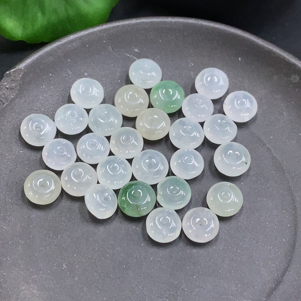 F34023187 Jadeite Beads Sell as a Lot