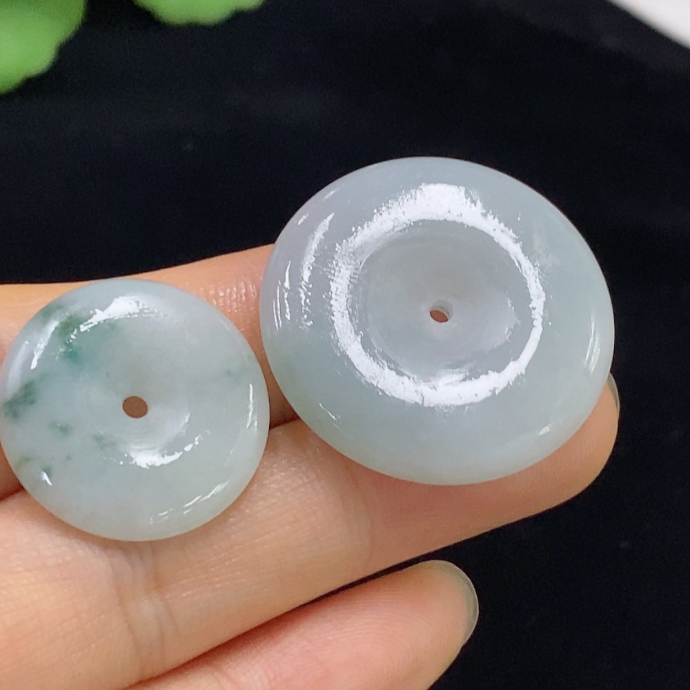 F32788820 Unpolished Jadeite Pendant Set Bulk Sale