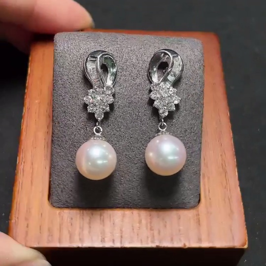 C28217481 Seawater Pearl Earrings PT900 Total Weight Approx.7.2g Size Approx.9.1mm
