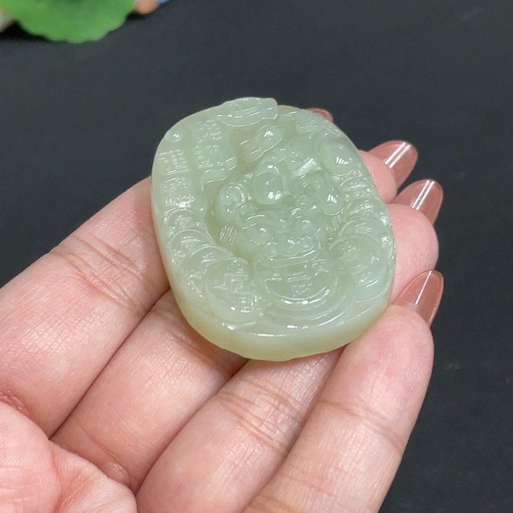 H35101314 Hetian Jade Pendant, Auspicious Beast, Total Weight Approx. 29.1g