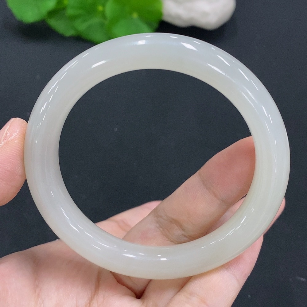 H28194044 Hetian Jade Bracelet Size 58.5 Total Weight Approx. 52.8g