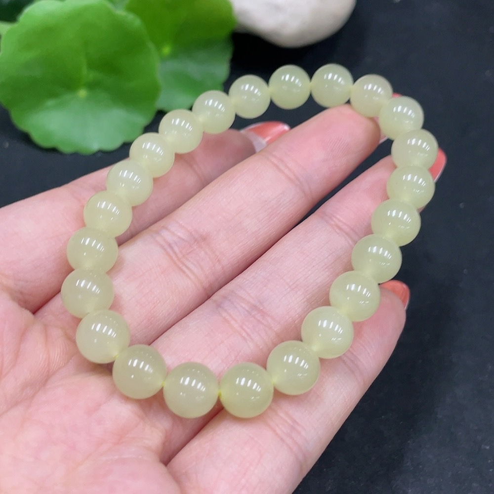 H35084493 Hetian Jade Bracelet, approx. 8mm beads, total weight approx. 18.7g