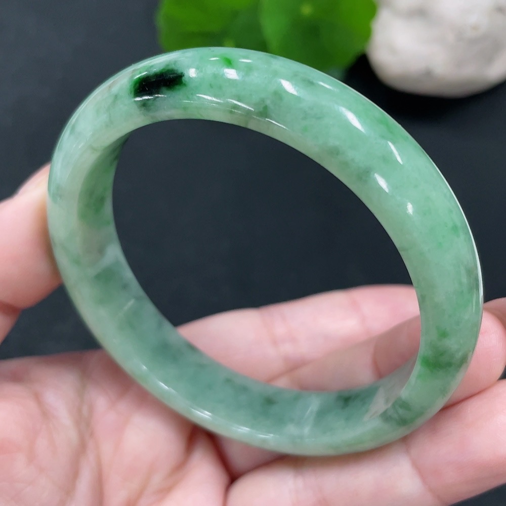 F29319534 Jadeite round bracelet size 56 total weight about 47.7g (including other mineral components)