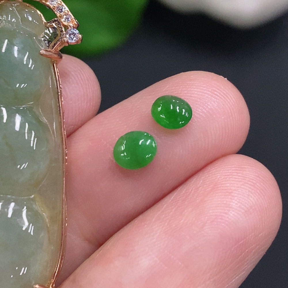 F33883053 Jadeite Inlaid Pendant with Cabochon, Sell as a Lot, Non-Gold Inlaid
