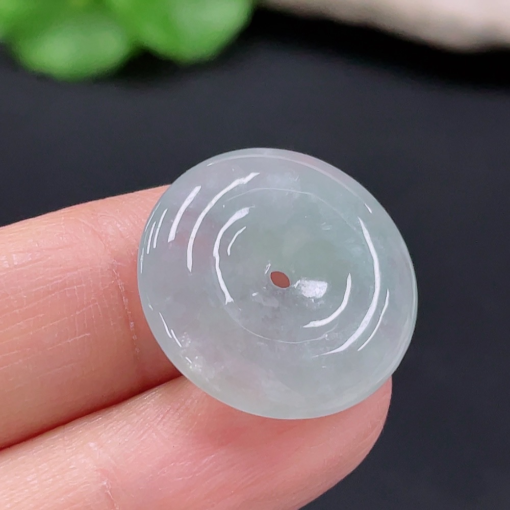 F23595587 JadeitePeace Knot, Total Weight 4.587g