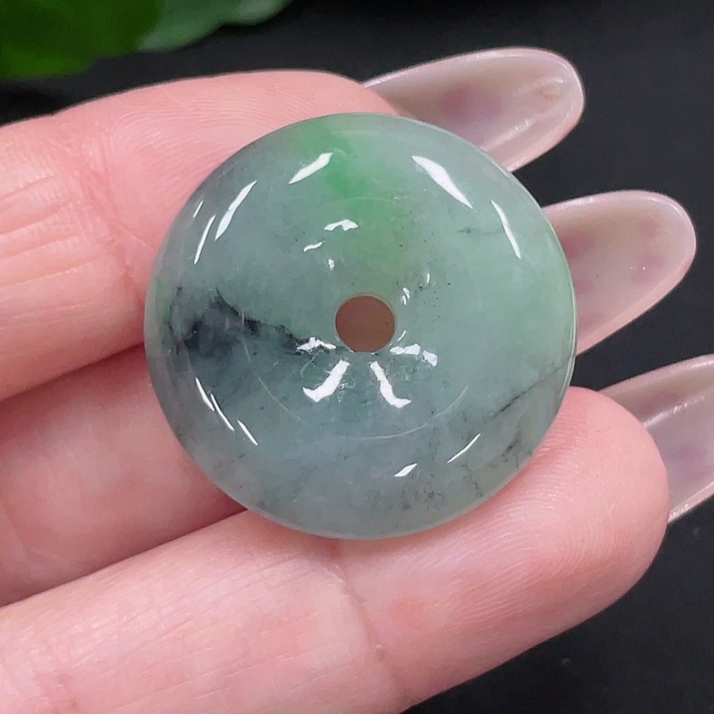 F34068308 Jadeite Safety Buckle Pendant, Total Weight Approximately 8.2g