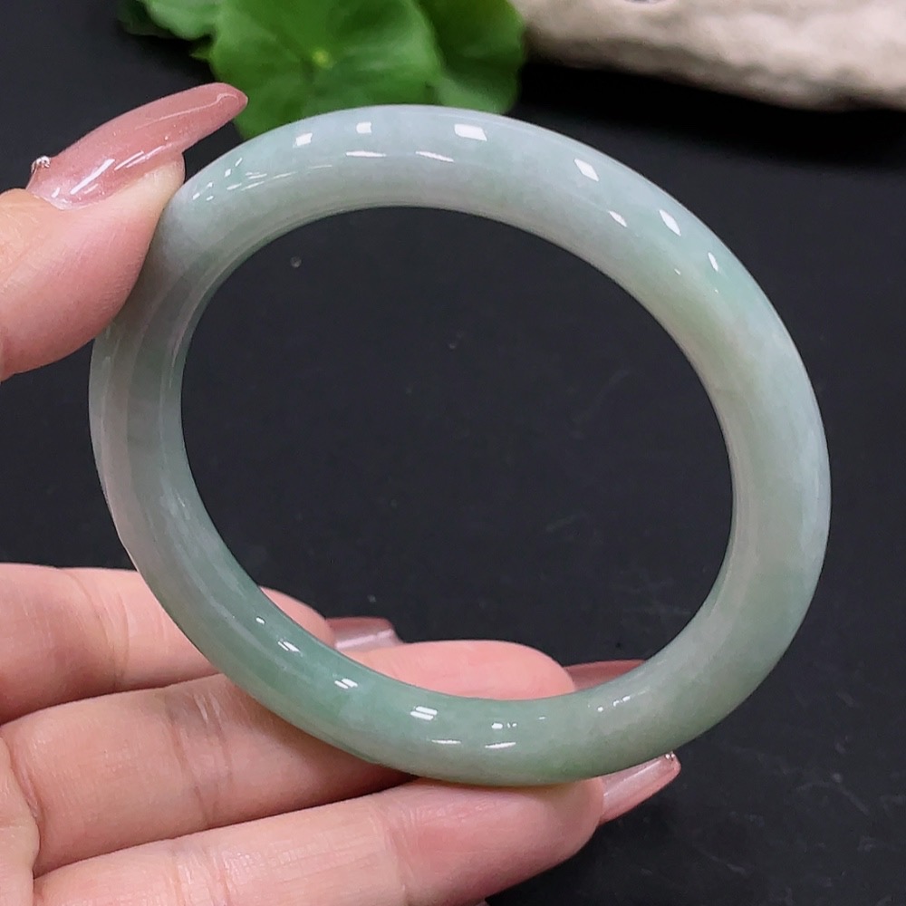 F27054790 JadeiteCircular Bangle, Inner Diameter 56.9, Total Weight Approx. 45.3g