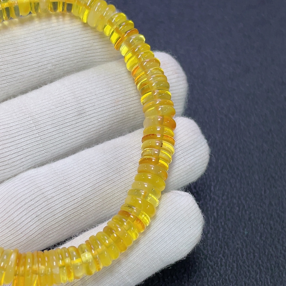 C30508751 Amber Beeswax Bracelet Total Weight Approx.7.79g Size About 7.2mm