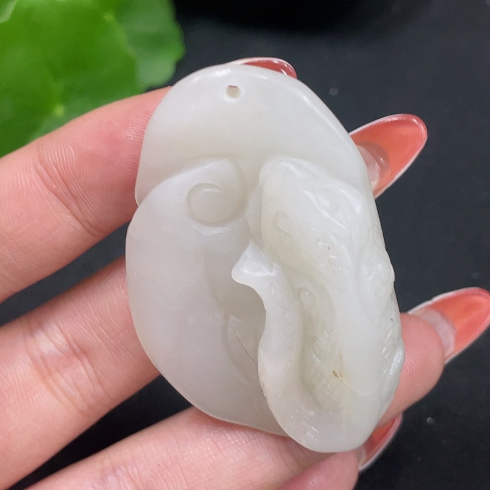 H34063529 Hetian Jade Pendant       Unrivaled by Past        Total Weight Approx. 31.8g
