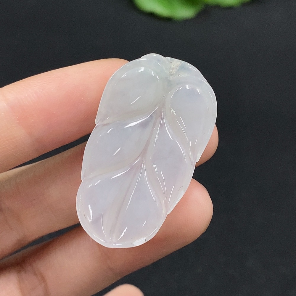 F33927697 Jadeite Leaf Pendant Total Weight Approx. 5.83g