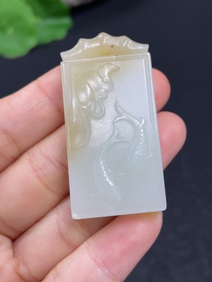 H46558738 和田玉挂件 年年有余  货品总重约21.2g