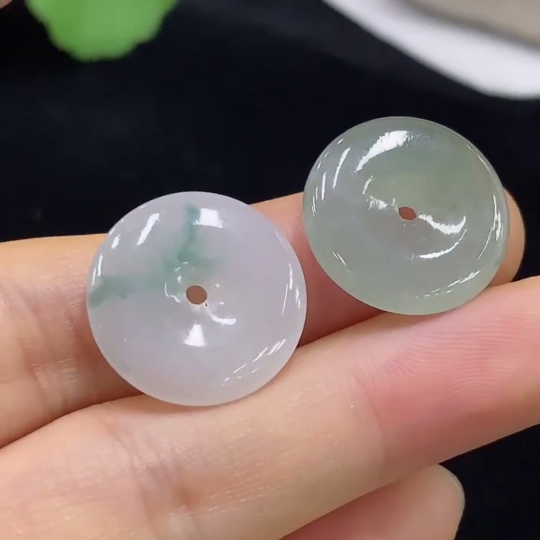 F32802809 JadeitePendant Set Wholesale