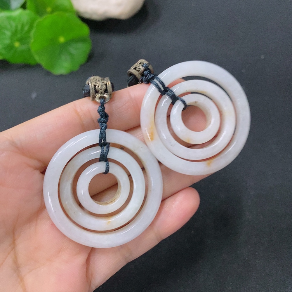 F31594048 Jadeite Pendant Sell as a Lot