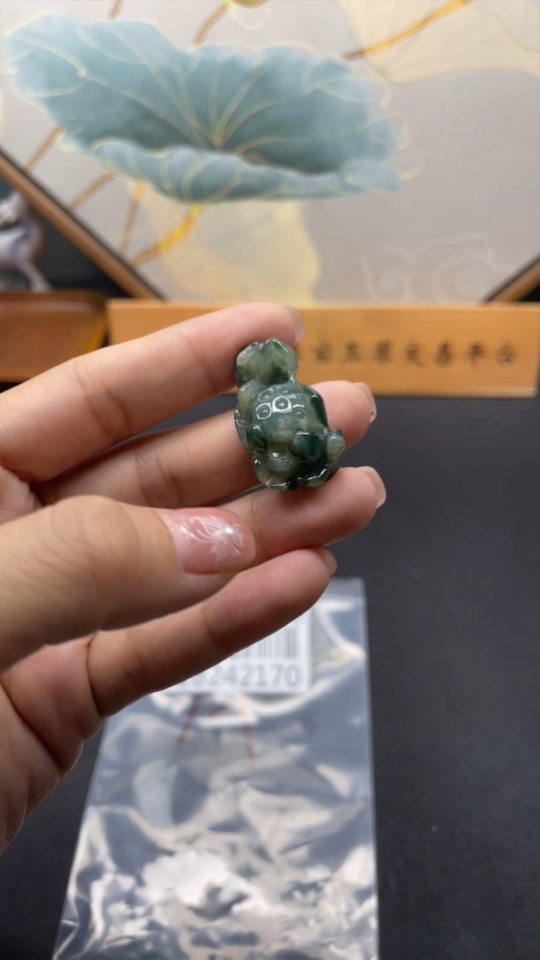 F28242170 JadeiteLotus Pendant