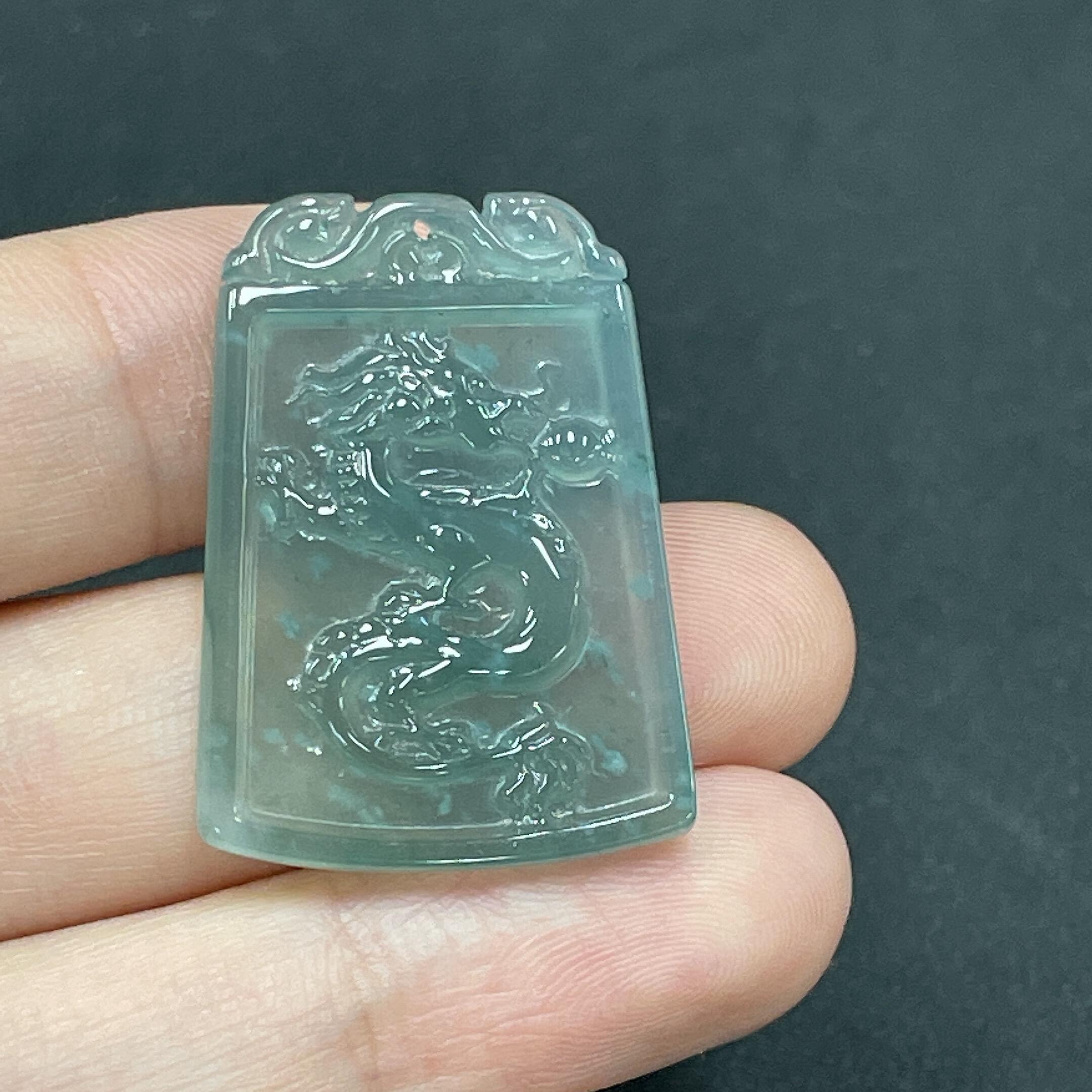 F04800500 Jadeite Pendant