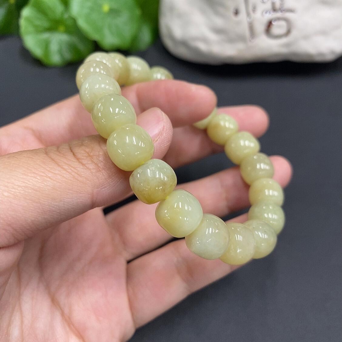 H0737668 Hetian Jade Bead Necklace, Some Beads with Cracks, 10mm, Total Weight 33.6g