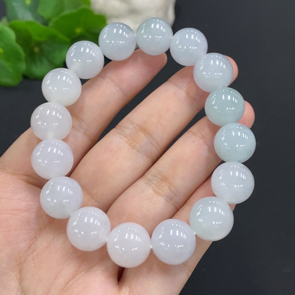 F34071083 Jadeite Bracelet Approx. 12.6mm Total Weight Approx. 57.09g