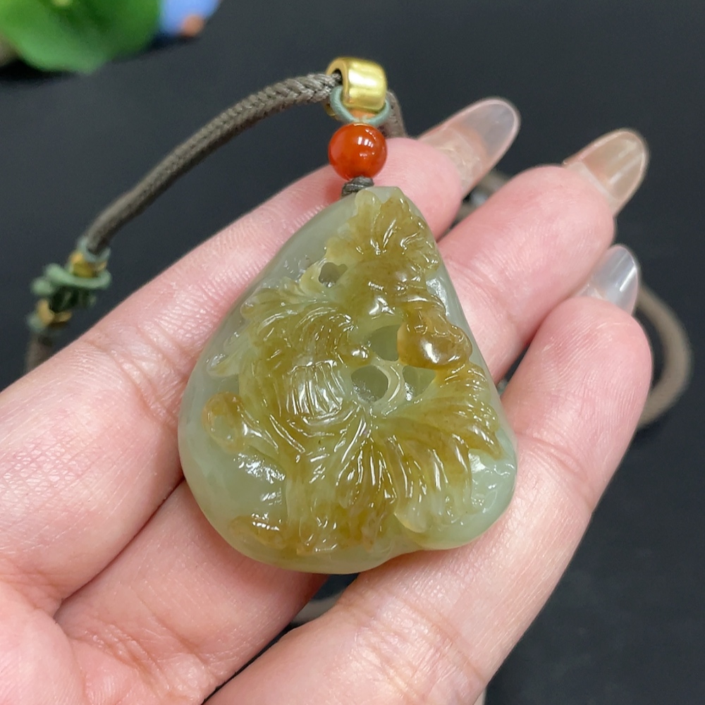 H32781087 Hetian Jade Pendant Rooster