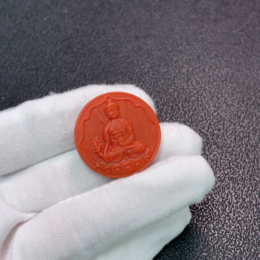 C34006718 South Red Agate Pendant with Visible Organic Matter, Total Weight Approx. 7.46g, Size About 27.4*5.6mm