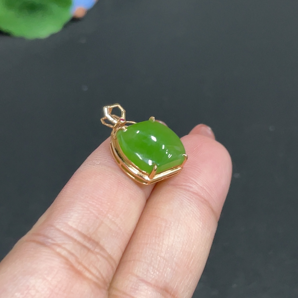 H34010558 Hetian Jade Inlaid Pendant, Plain Pendant, 18k, Total Weight Approx. 2.1g