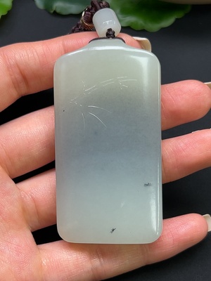 H46603768 和田玉无事牌挂件 总重约70.15g 含绳