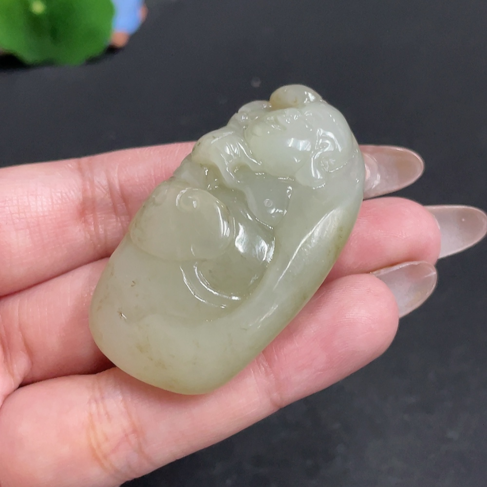 H29326181 Hetian Jade Seed Material Pendant - Buddha Statue - Undetermined Skin Color Origin - Total Weight Approx. 42.1g